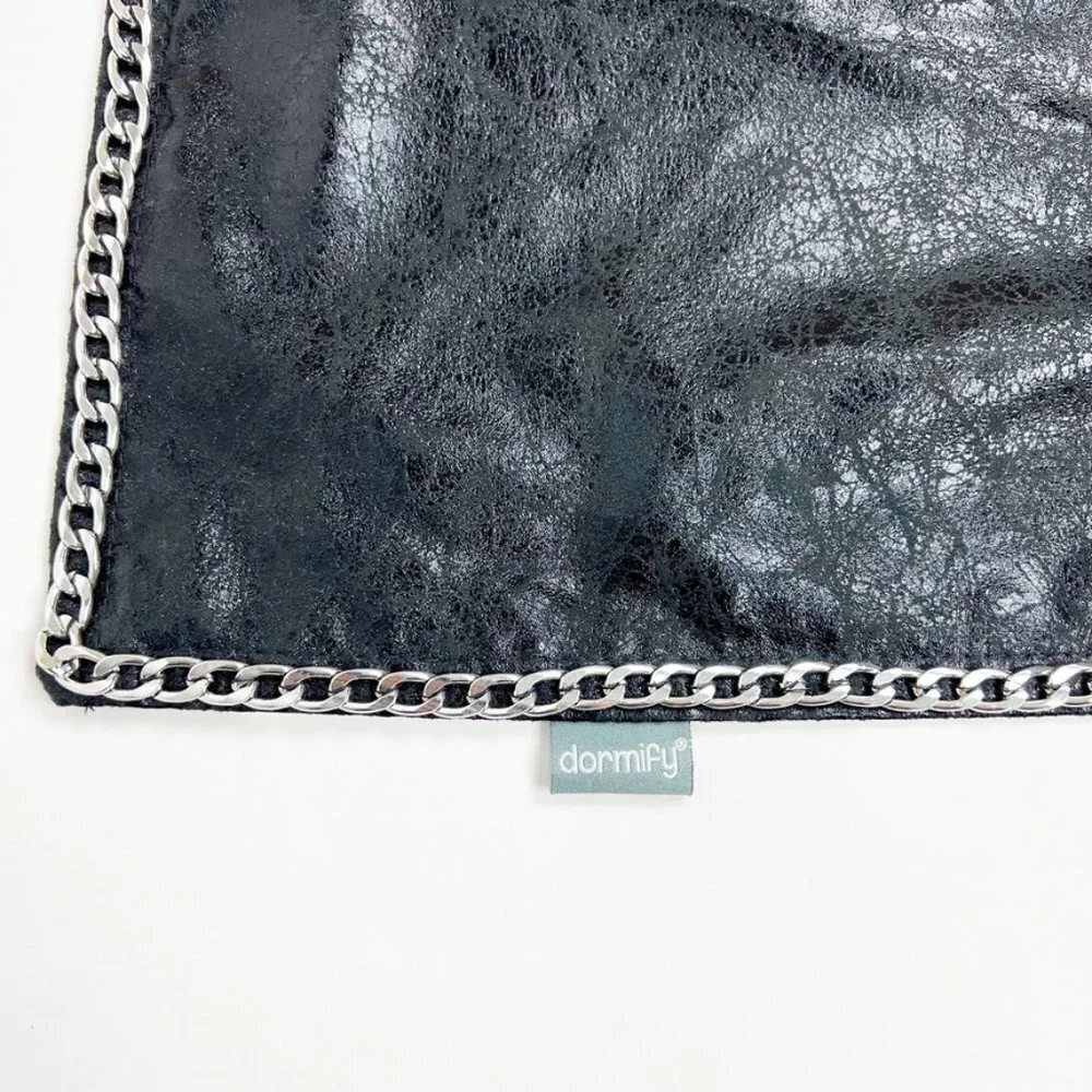 Thro by Marlo Lorenz nwt thro